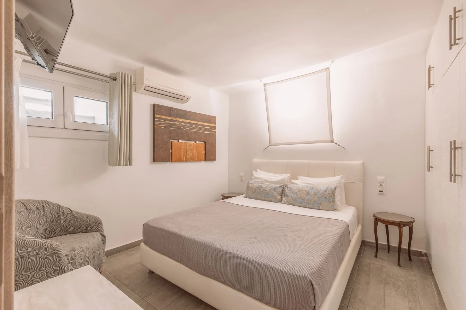 One Bedroom Apartment – Semi Basement - Villa Konstantin