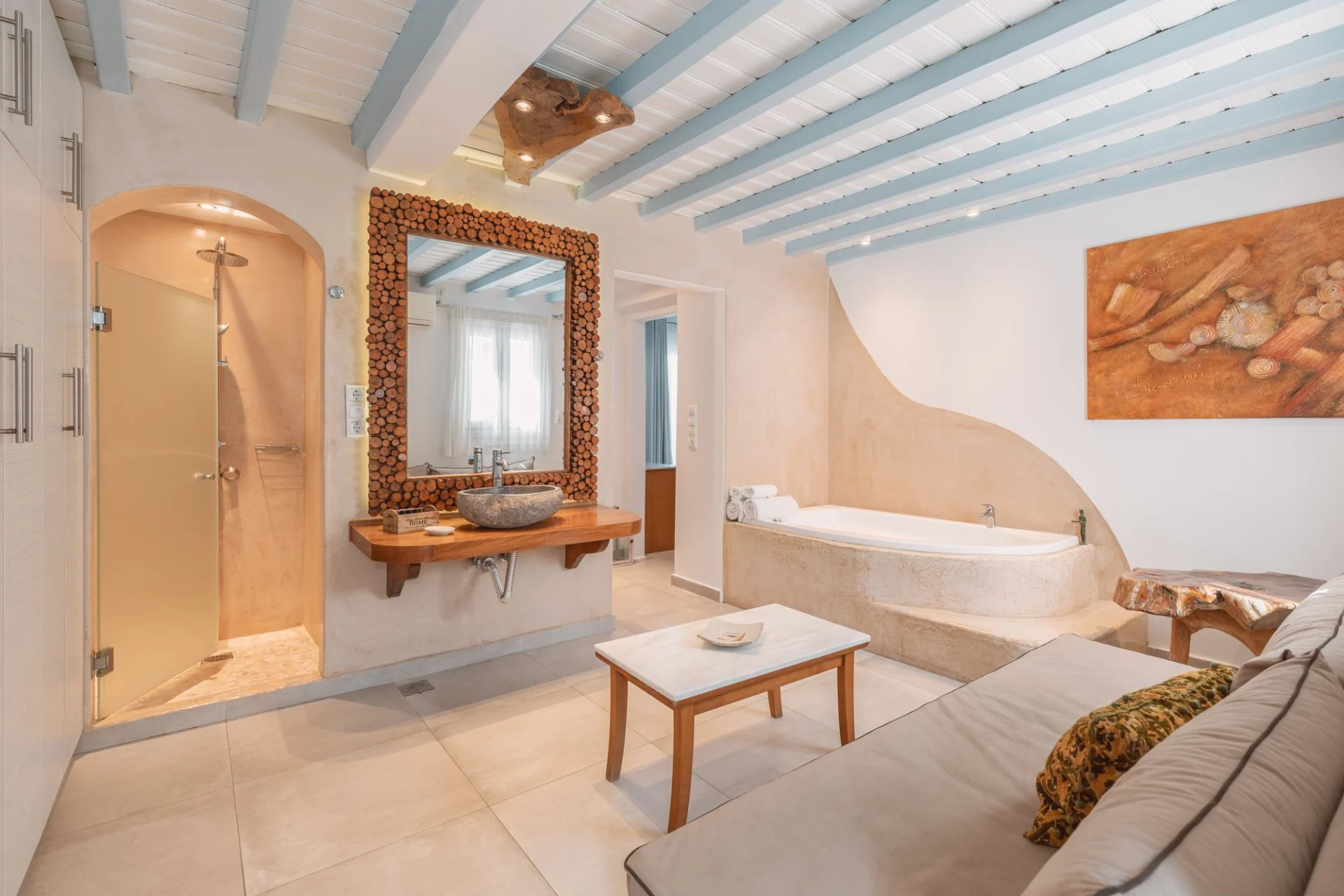 Suite with Indoor Spa Bath and Sea View - Villa Konstantin